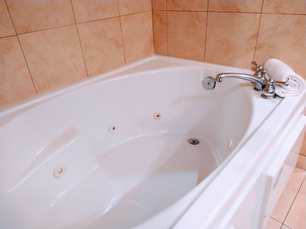 Acrylic Tub Installation in Kent